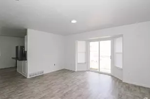 635 E Wildrose Dr N, Grantsville, UT 84029 - Photo 10