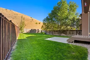 1871 E Chimney Stone Ct S, Draper, UT 84020 - Photo 8