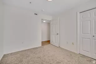 325 W 700 N, Salt Lake City, UT 84103 - Photo 18