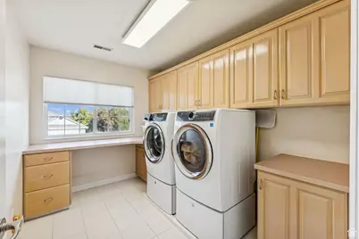 2382 Summerwood Dr, Layton, UT 84040 - Photo 34