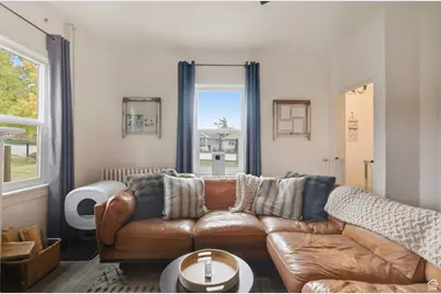 297 E 400 N, Logan, UT 84321 - Photo 4