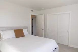 109 E Hidden Creek Way, Saratoga Springs, UT 84045 - Photo 30