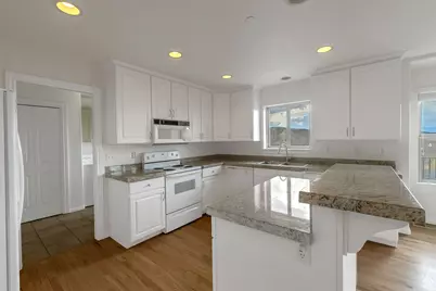 1871 E Vista Ridge Ct, Draper (UT Cnty), UT 84020 - Photo 6