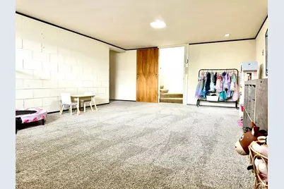 142 N 300 W, Vernal, UT 84078 - Photo 18