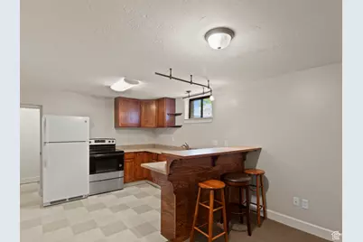 1056 E Elgin Ave, Salt Lake City, UT 84106 - Photo 14