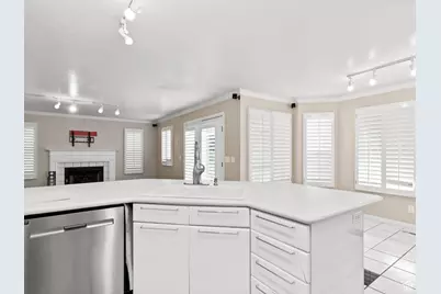 718 E 200 S, Bountiful, UT 84010 - Photo 8