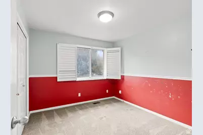 718 E 200 S, Bountiful, UT 84010 - Photo 16