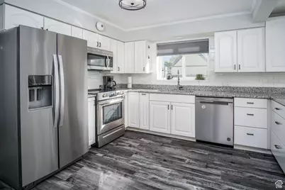 557 S Angel St, Layton, UT 84041 - Photo 8