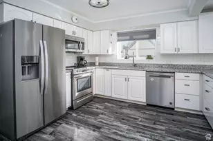 557 S Angel St, Layton, UT 84041 - Photo 8