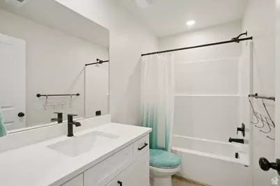 1176 N 620 W #221, Tooele, UT 84074 - Photo 16