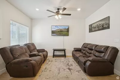 1176 N 620 W #221, Tooele, UT 84074 - Photo 8