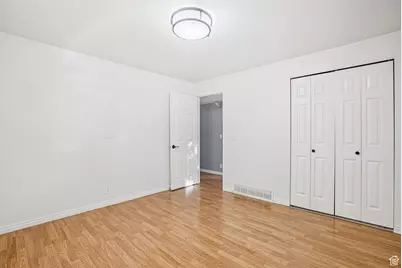 875 E Arrowhead Ln #40, Murray, UT 84107 - Photo 12