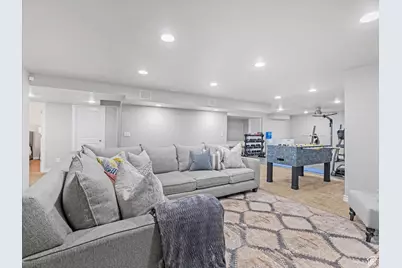 1606 W 200 N, Layton, UT 84041 - Photo 18