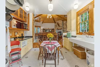 252 N 400 E, Centerville, UT 84014 - Photo 22