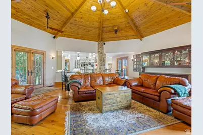 252 N 400 E, Centerville, UT 84014 - Photo 36