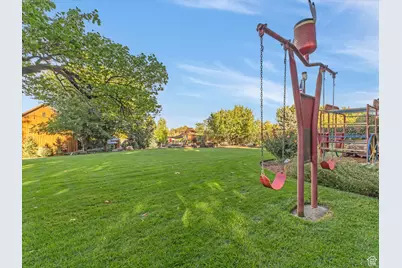 252 N 400 E, Centerville, UT 84014 - Photo 108