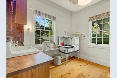 252 N 400 E, Centerville, UT 84014 - Photo 68