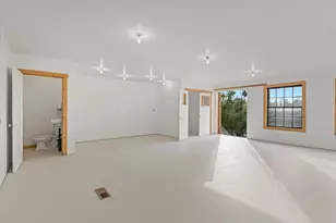 252 N 400 E, Centerville, UT 84014 - Photo 80