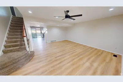 221 E 4735 N, Provo, UT 84604 - Photo 2