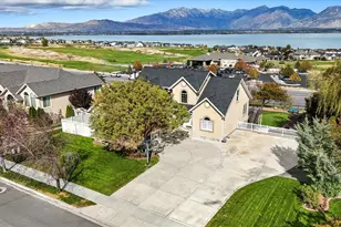 2262 S Maverick Rd, Saratoga Springs, UT 84045 - Photo 2