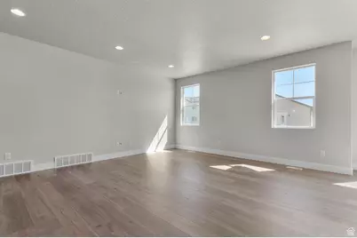 6754 N Desert Crk, Eagle Mountain, UT 84005 - Photo 10