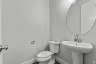 6754 N Desert Crk, Eagle Mountain, UT 84005 - Photo 14