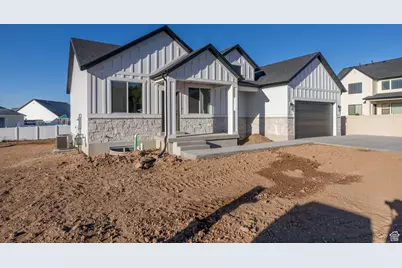 232 N Rick Way W, Clearfield, UT 84015 - Photo 2