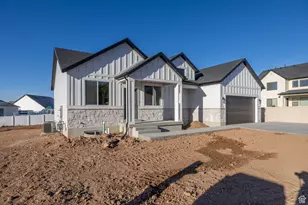 232 N Rick Way W, Clearfield, UT 84015 - Photo 2