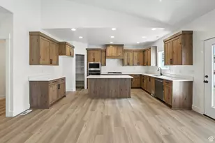 165 W 800 S, Willard, UT 84340 - Photo 12