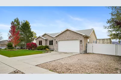 694 E 260 S, Midway, UT 84049 - Photo 2