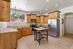 993 N Las Entradas Dr, Washington, UT 84780 - Photo 14