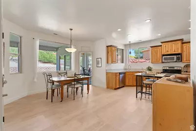 993 N Las Entradas Dr, Washington, UT 84780 - Photo 12