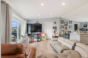 2947 S Calypso St W, West Valley, UT 84120 - Photo 4