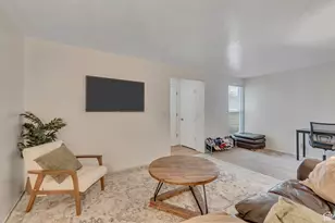 333 E 4500 S, Salt Lake City, UT 84107 - Photo 4