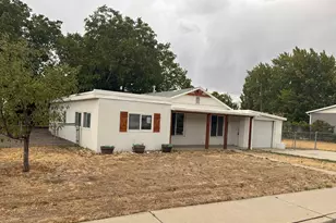 915 N 350 E, Orem, UT 84057 - Photo 2