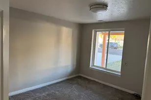 915 N 350 E, Orem, UT 84057 - Photo 8