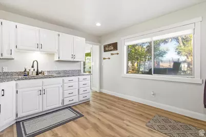 564 S Main St, Gunnison, UT 84634 - Photo 12