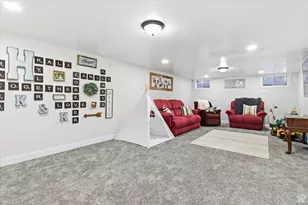 564 S Main St, Gunnison, UT 84634 - Photo 20