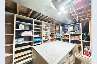 1046 N Cedarwood Blvd N, Tooele, UT 84074 - Photo 18