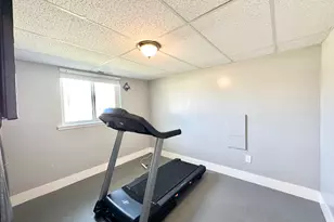 1046 N Cedarwood Blvd N, Tooele, UT 84074 - Photo 12