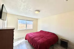 1046 N Cedarwood Blvd N, Tooele, UT 84074 - Photo 8