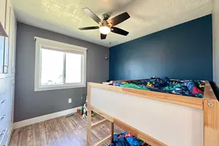 1046 N Cedarwood Blvd N, Tooele, UT 84074 - Photo 10