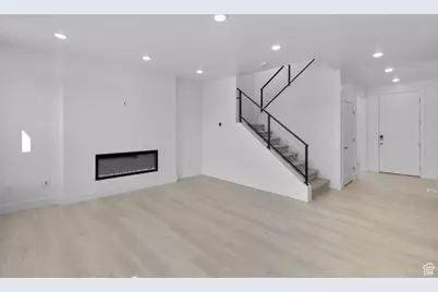 635 E 240 N #9, Tremonton, UT 84337 - Photo 6