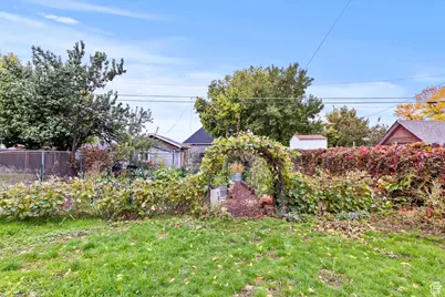 2829 S Liberty Ave E, Ogden, UT 84403 - Photo 22