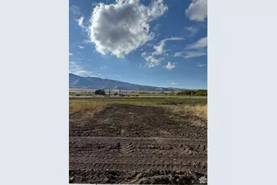 996 N 75 W #13, Mendon, UT 84325 - Photo 2