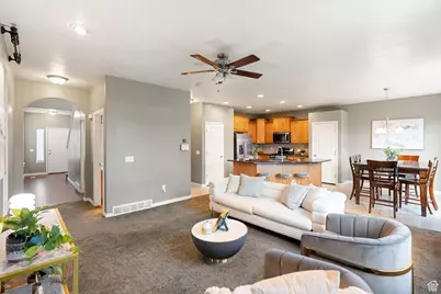 7069 W Cottage Point Dr, West Jordan, UT 84081 - Photo 4