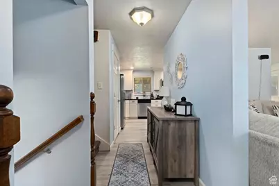 698 N Brook Ave E, Tooele, UT 84074 - Photo 4
