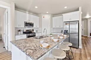 2343 E Escondido Dr, Washington, UT 84780 - Photo 6