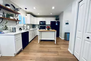 10412 N Bayhill Dr N, Cedar Hills, UT 84062 - Photo 10