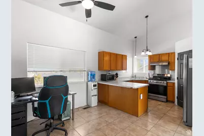 6401 S High Bluff Dr, West Valley, UT 84118 - Photo 6